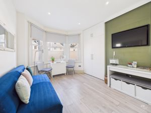 Photo 32- click for photo gallery